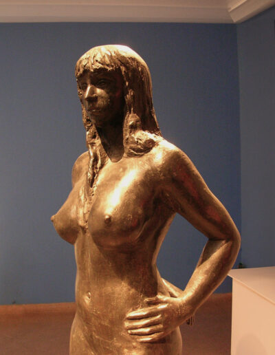 Nora, bronce